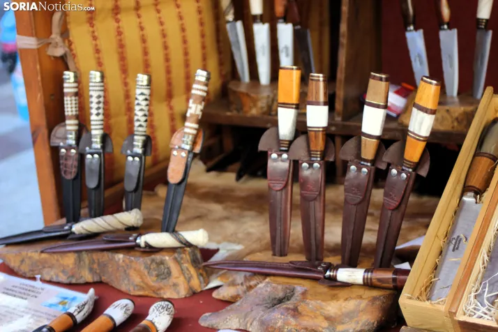 Artesan&iacute;a, dulces y &uacute;ltimos preparativos en una fr&iacute;a y medieval ma&ntilde;ana en Soria