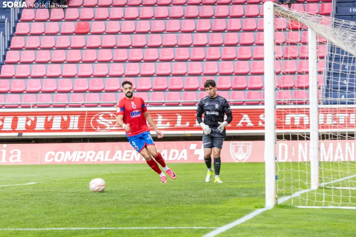 CD. Numancia vs. CF. Talavera de la Reina./ Viksar Fotografía