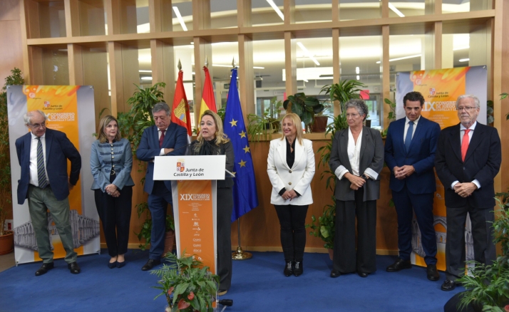 El sector del juego presencial debate su futuro en Soria