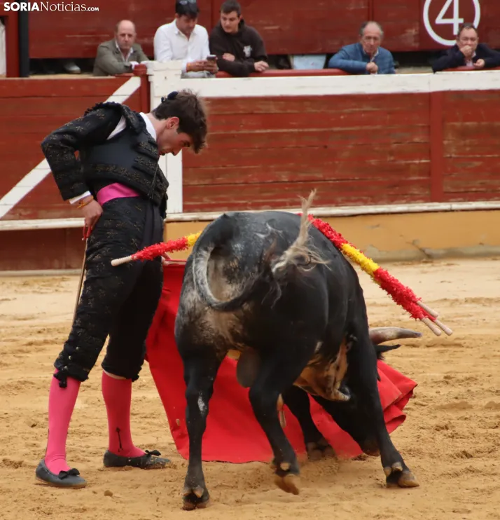 En im&aacute;genes: Jaime de Pedro se lleva el Memorial Redondo en un gran mano a mano ante David Espej&oacute
