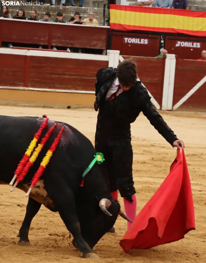 En im&aacute;genes: Jaime de Pedro se lleva el Memorial Redondo en un gran mano a mano ante David Espej&oacute
