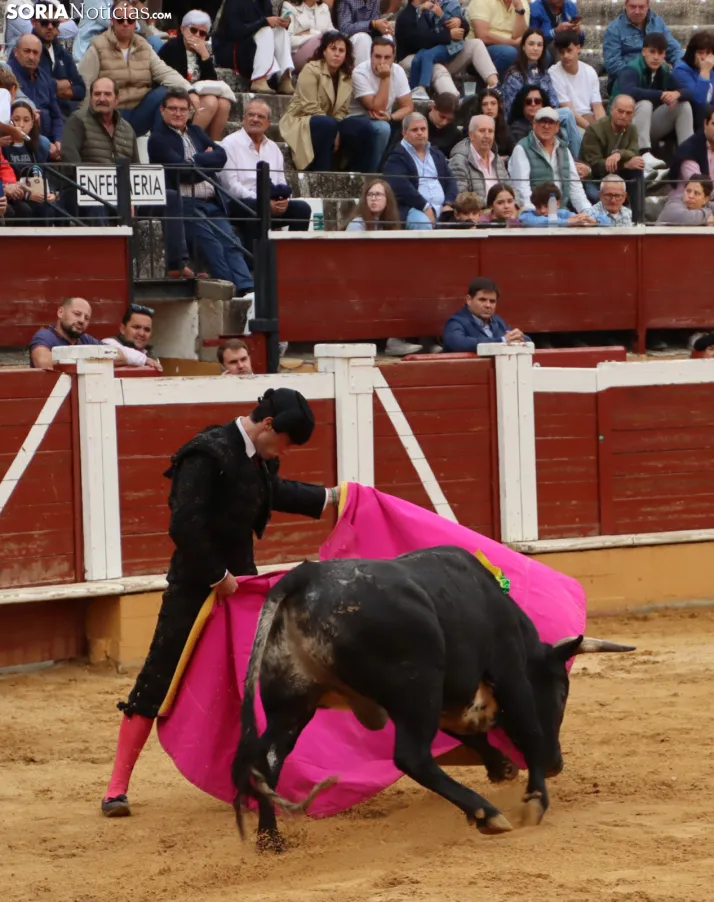 En im&aacute;genes: Jaime de Pedro se lleva el Memorial Redondo en un gran mano a mano ante David Espej&oacute