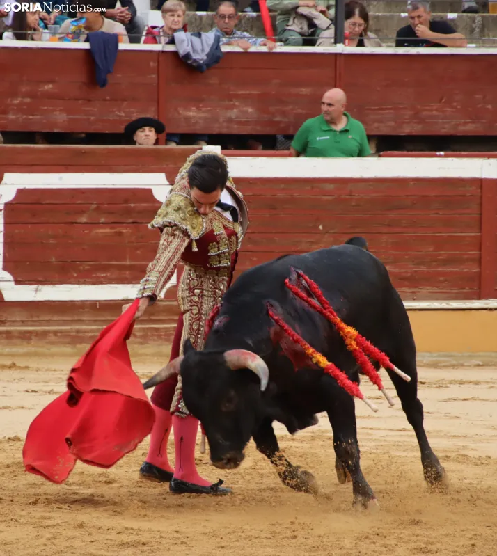 En im&aacute;genes: Jaime de Pedro se lleva el Memorial Redondo en un gran mano a mano ante David Espej&oacute