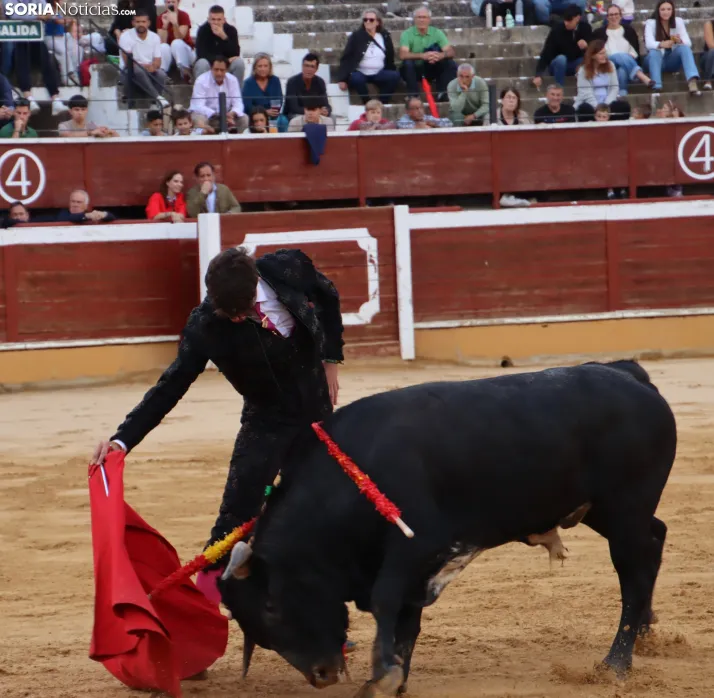 En im&aacute;genes: Jaime de Pedro se lleva el Memorial Redondo en un gran mano a mano ante David Espej&oacute