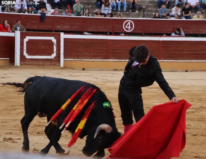 En im&aacute;genes: Jaime de Pedro se lleva el Memorial Redondo en un gran mano a mano ante David Espej&oacute