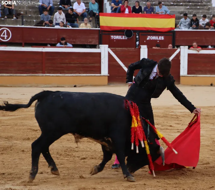 En im&aacute;genes: Jaime de Pedro se lleva el Memorial Redondo en un gran mano a mano ante David Espej&oacute