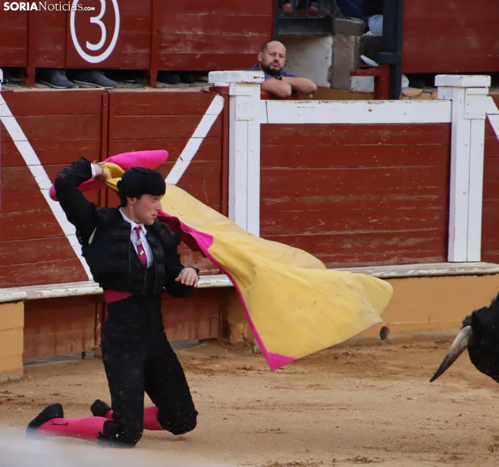 En im&aacute;genes: Jaime de Pedro se lleva el Memorial Redondo en un gran mano a mano ante David Espej&oacute