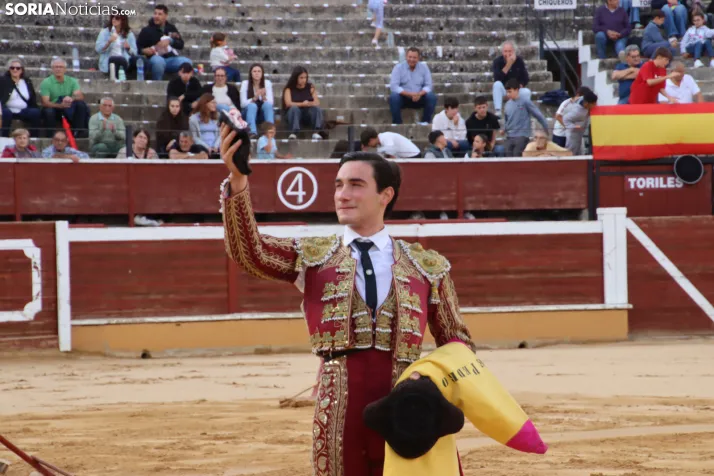 En im&aacute;genes: Jaime de Pedro se lleva el Memorial Redondo en un gran mano a mano ante David Espej&oacute