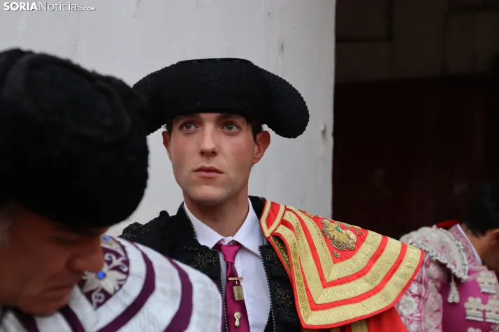 En im&aacute;genes: Jaime de Pedro se lleva el Memorial Redondo en un gran mano a mano ante David Espej&oacute
