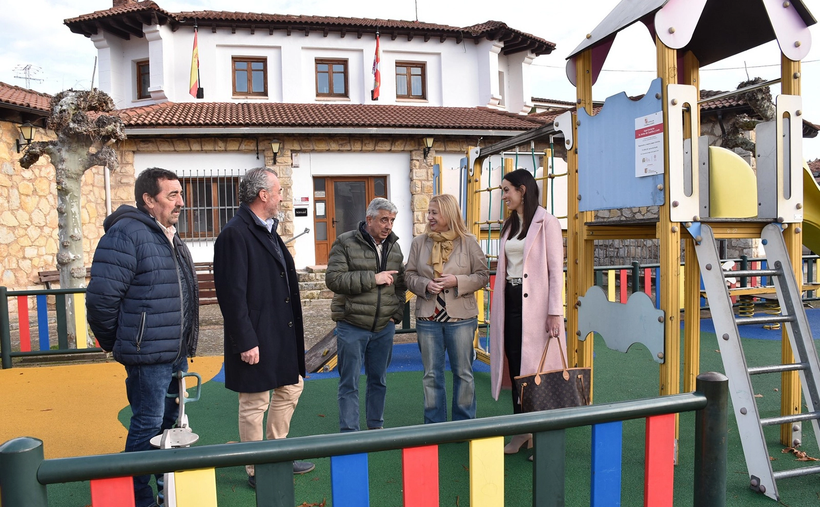 La Junta financia con más de 300.000 euros la mejora de los servicios públicos de San Leonardo de Yagüe