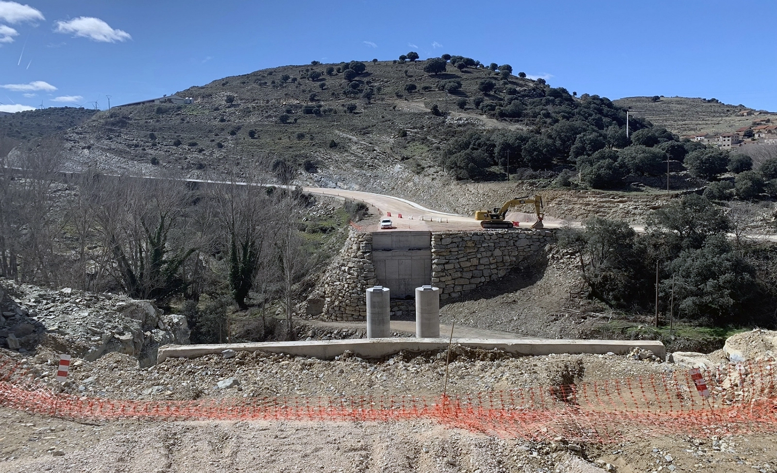 Las obras del nuevo puente sobre el Alhama obligan al corte de la SO-630, entre Fuentes de Magaña y Magaña