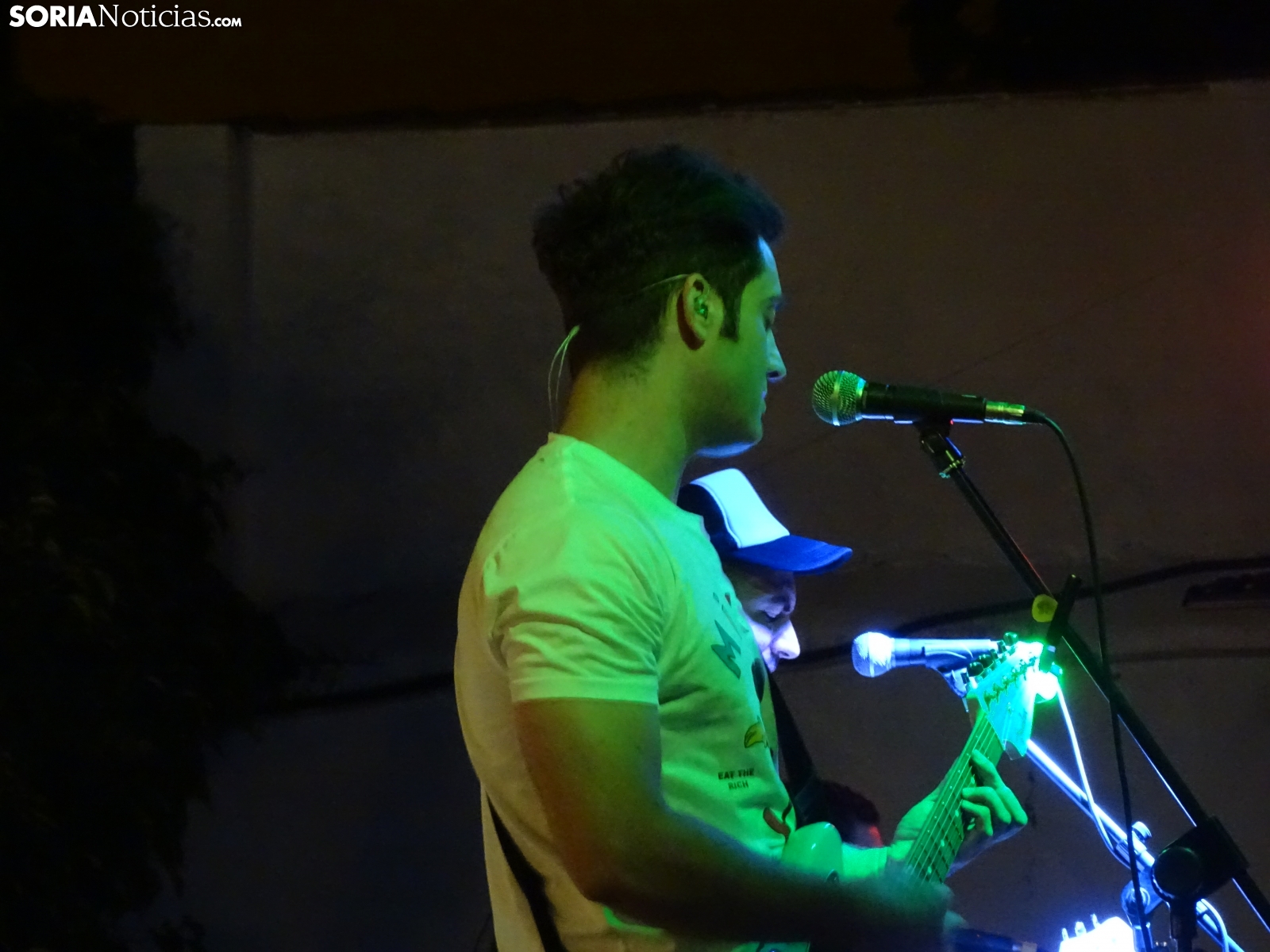 Lalaloveyou: “Vivir de la música en España tiene un puntito precario” | Imagen 3