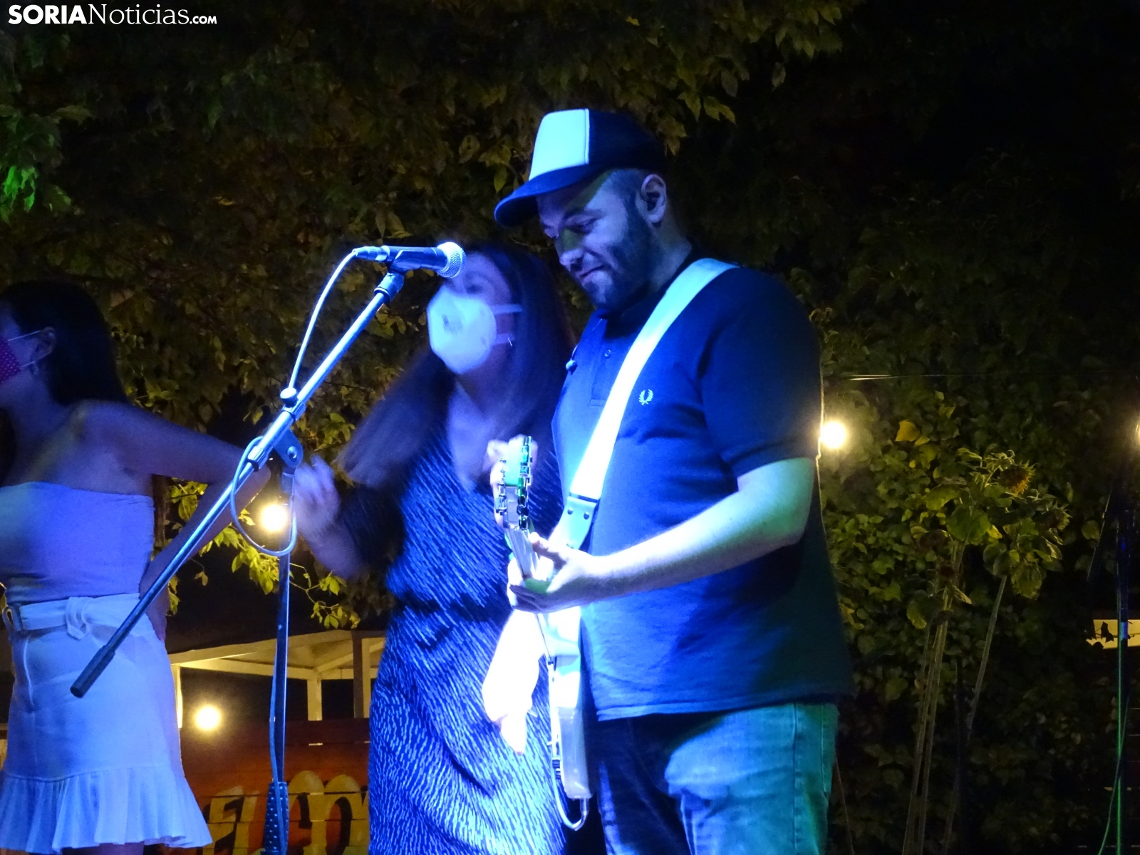 Lalaloveyou: “Vivir de la música en España tiene un puntito precario” | Imagen 2