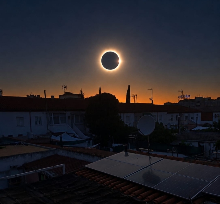 Concurso fotogr&aacute;fico: Decenas de lectores comparten su eclipse con Soria Noticias | Imagen 28