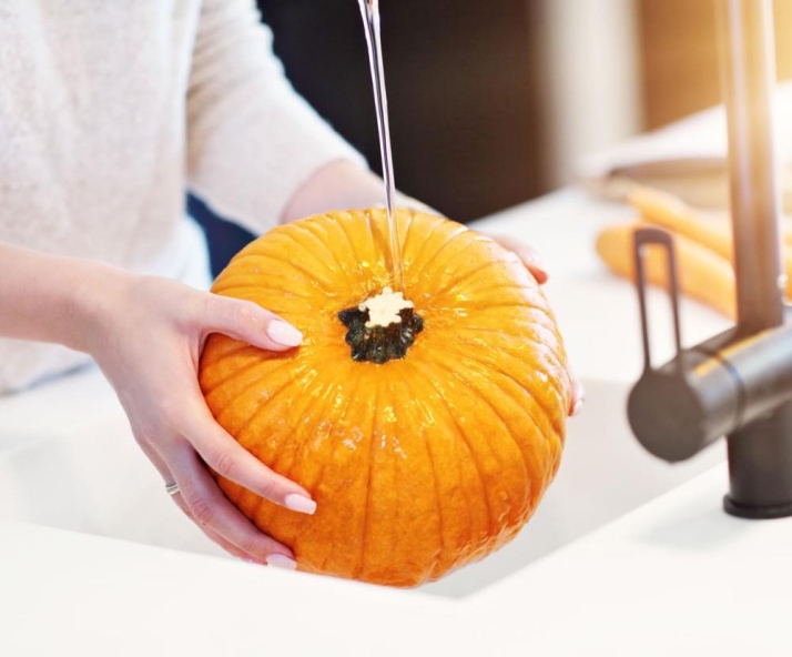 C&oacute;mo vaciar y tallar una calabaza de Halloween en cinco pasos | Imagen 1