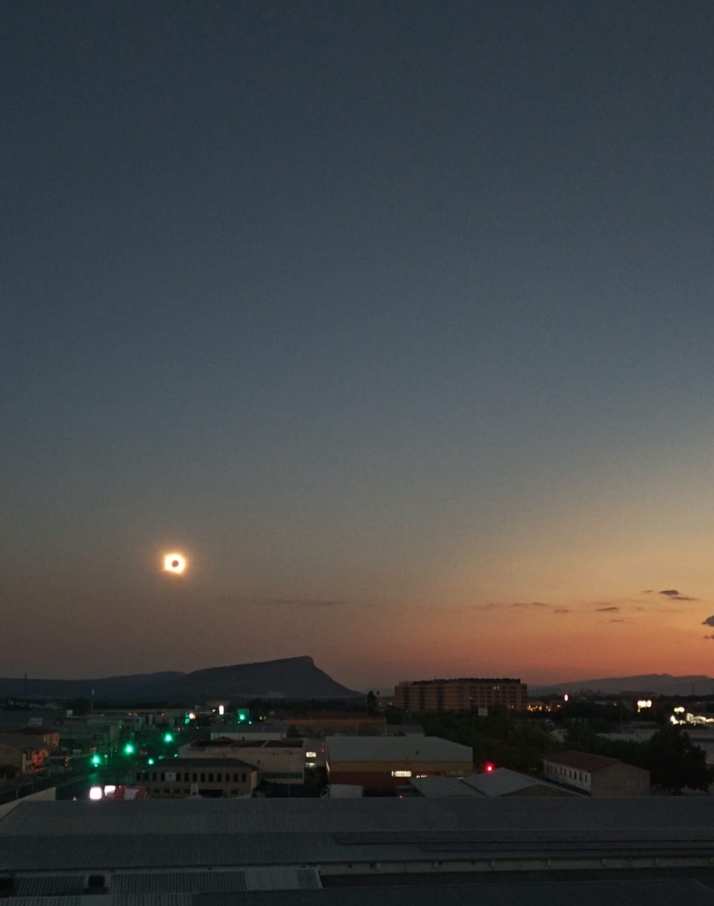 Concurso fotogr&aacute;fico: Decenas de lectores comparten su eclipse con Soria Noticias | Imagen 47
