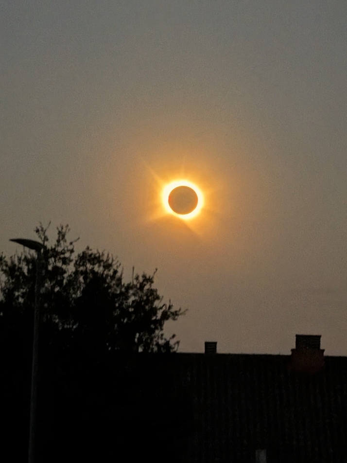 Concurso fotogr&aacute;fico: Decenas de lectores comparten su eclipse con Soria Noticias | Imagen 55