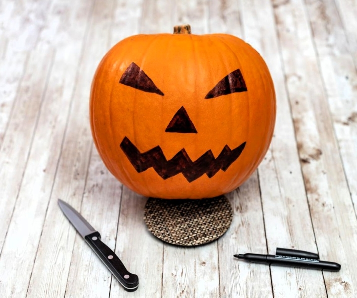 C&oacute;mo vaciar y tallar una calabaza de Halloween en cinco pasos | Imagen 3