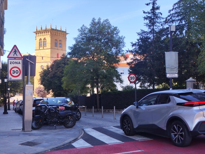Un paseo por la Zona de Bajas Emisiones de Soria y sus puntos m&aacute;s conflictivos | Imagen 7