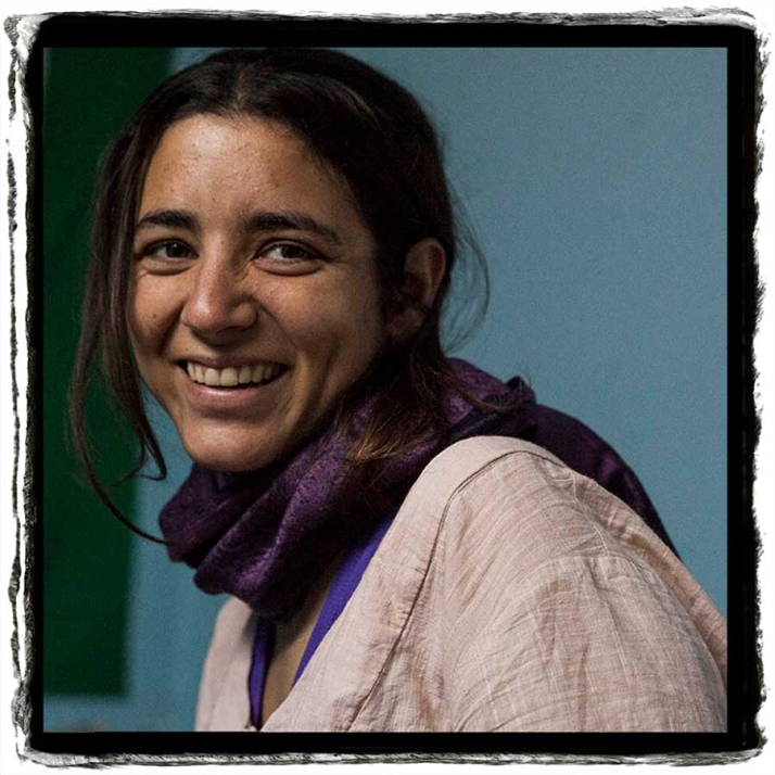 Entrevista SN | Anna Surinyach: "Los enemigos reales del pueblo no son quienes cruzan en patera el mar" | Imagen 1