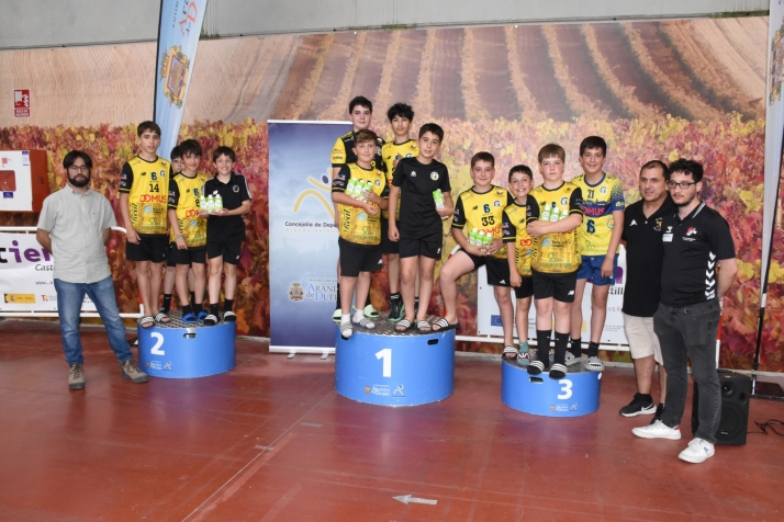 La cantera del BM Soria brilla en Aranda de Duero | Imagen 1