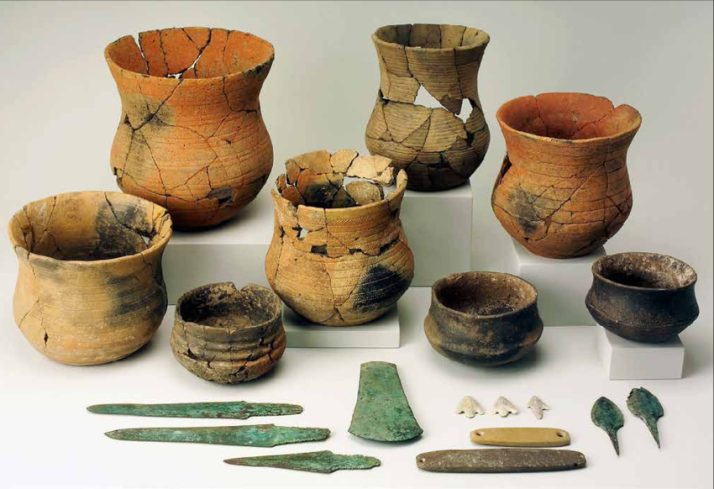 Ceramica T&uacute;mulo de la Sima Fotograf&iacute;a: Junta de Castilla y Le&oacute;n, Archivo Museo Numantino, Alejandro Plaza.