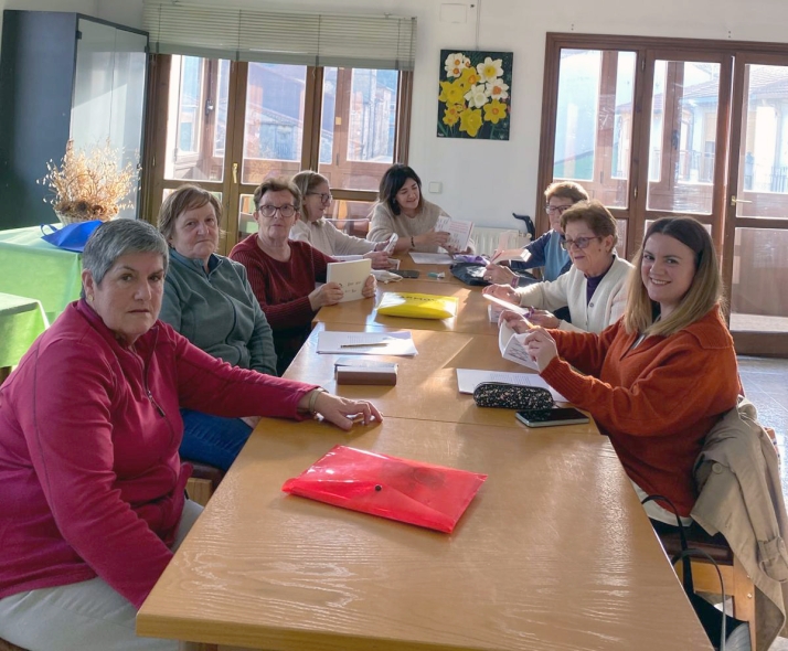 Diez centros sociales movilizan talleres contra la soledad en la provincia | Imagen 1