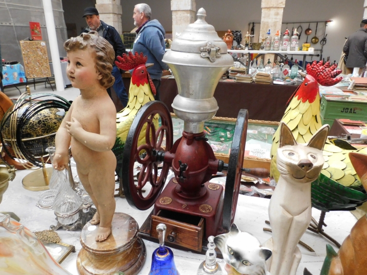 11 piezas &uacute;nicas que puedes encontrar en el mercado de antig&uuml;edades de El Burgo y que no te imaginas | Imagen 3