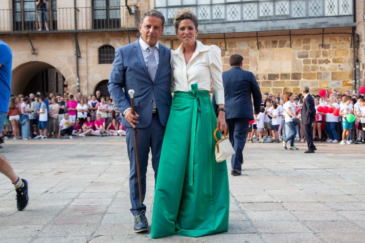 &iquest;Qu&eacute; han vestido los jurados en el mi&eacute;rcoles 'El Preg&oacute;n'? Te lo contamos | Imagen 8