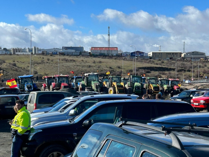 12F: As&iacute; te hemos contado la tractorada y manifestaci&oacute;n de chalecos amarillos esta ma&ntilde;ana en Soria | Imagen 1