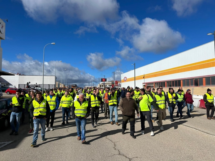12F: As&iacute; te hemos contado la tractorada y manifestaci&oacute;n de chalecos amarillos esta ma&ntilde;ana en Soria | Imagen 10