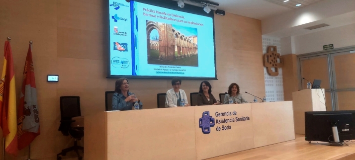 Los profesionales de enfermer&iacute;a se forman en pr&aacute;ctica cl&iacute;nica | Imagen 1