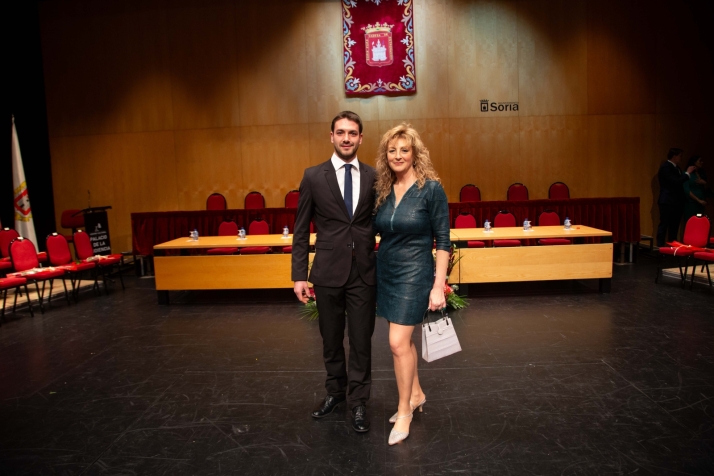 EN FOTOS | Los jurados 2024 acuden a 'El Nombramiento' rebosantes de alegr&iacute;a y arropados por sus cuadrillas | Imagen 6