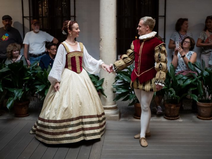 &iquest;Quieres descubrir tu payaso interior, aprender esgrima, caracterizaci&oacute;n o a bailar como un rey? Epona es la respuesta | Imagen 3