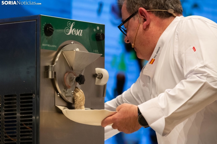 Micolog&iacute;a: Esta es la receta, paso a paso, para cocinar un helado con boletus  | Imagen 8