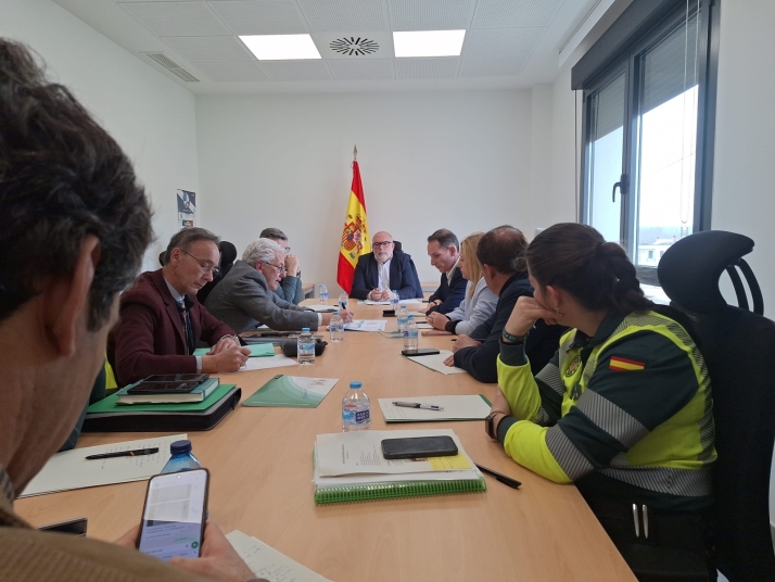 Latorre conf&iacute;a en la celeridad de los trabajos para rehabilitar el puente de San Esteban | Imagen 1