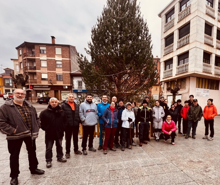 San Leonardo sube su bel&eacute;n al pico de San Crist&oacute;bal | Imagen 1