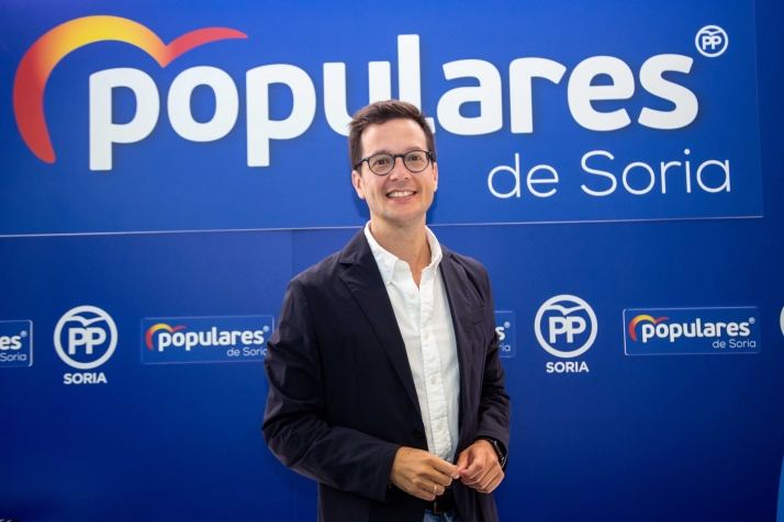 Entrevista SN 23J | Tom&aacute;s Cabez&oacute;n: "El bipartidismo, con sus imperfecciones, era m&aacute;s &aacute;gil y nos daba menos dolores de cabeza a los espa&ntilde;oles" | Imagen 6