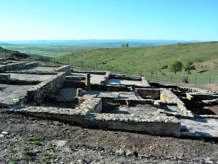 Restos de la ciudad de Uxama Argaela.
