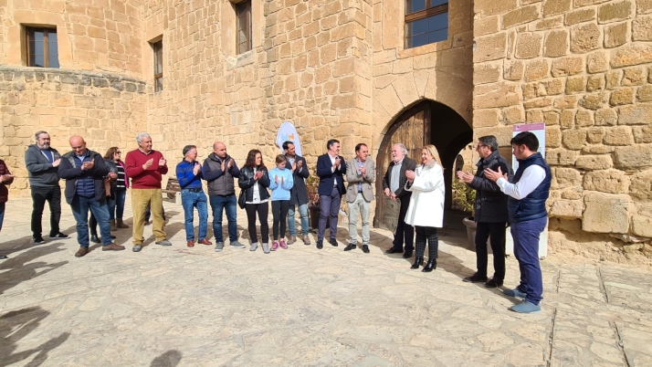 Im&aacute;genes: Monteagudo de las Vicar&iacute;as recibe el Premio Provincial de Turismo de 2022 de la Diputaci&oacute;n | Imagen 2