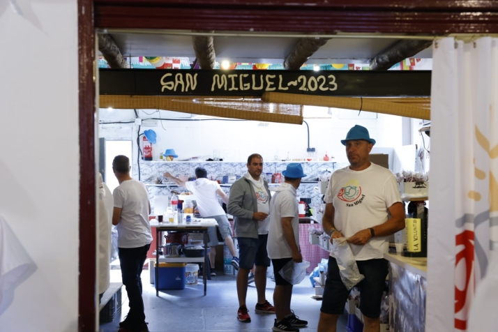 EN FOTOS | De ruta para recoger la tajada por las Cuadrillas en el S&aacute;bado Ag&eacute;s | Imagen 12