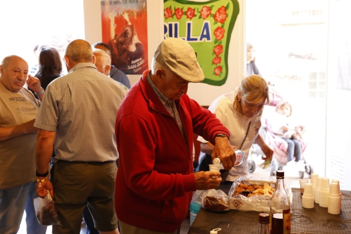 EN FOTOS | De ruta para recoger la tajada por las Cuadrillas en el S&aacute;bado Ag&eacute;s | Imagen 14