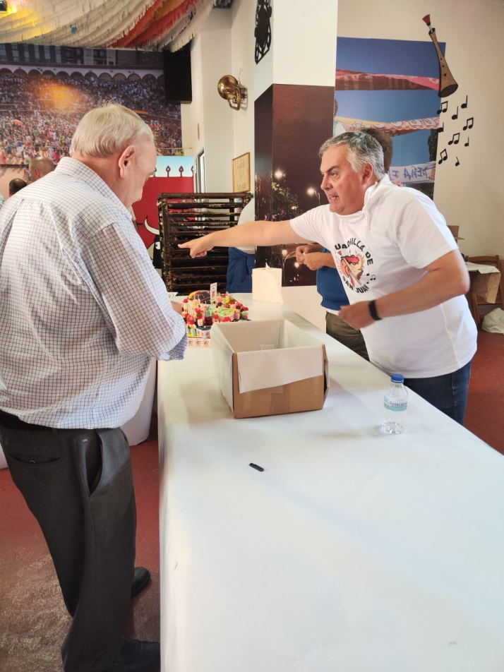 EN FOTOS | De ruta para recoger la tajada por las Cuadrillas en el S&aacute;bado Ag&eacute;s | Imagen 53