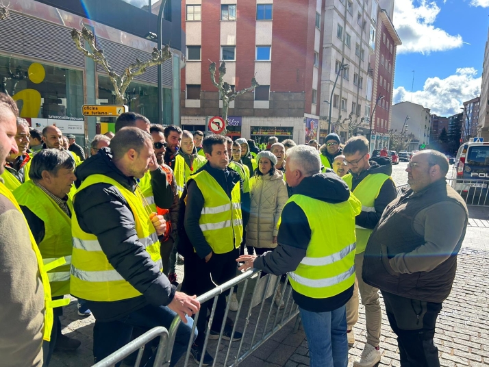 12F: As&iacute; te hemos contado la tractorada y manifestaci&oacute;n de chalecos amarillos esta ma&ntilde;ana en Soria | Imagen 15