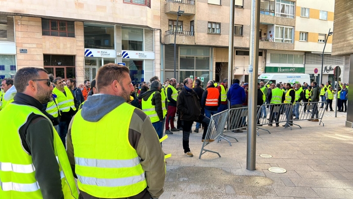 12F: As&iacute; te hemos contado la tractorada y manifestaci&oacute;n de chalecos amarillos esta ma&ntilde;ana en Soria | Imagen 16