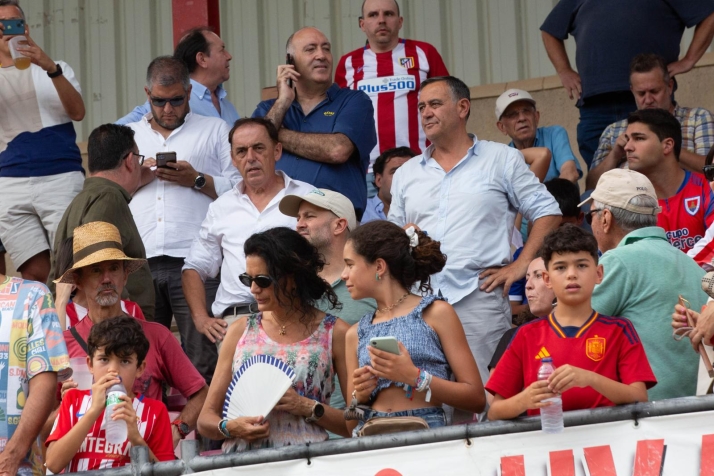 Serrano y Pardo en la tribuna del Municipal.