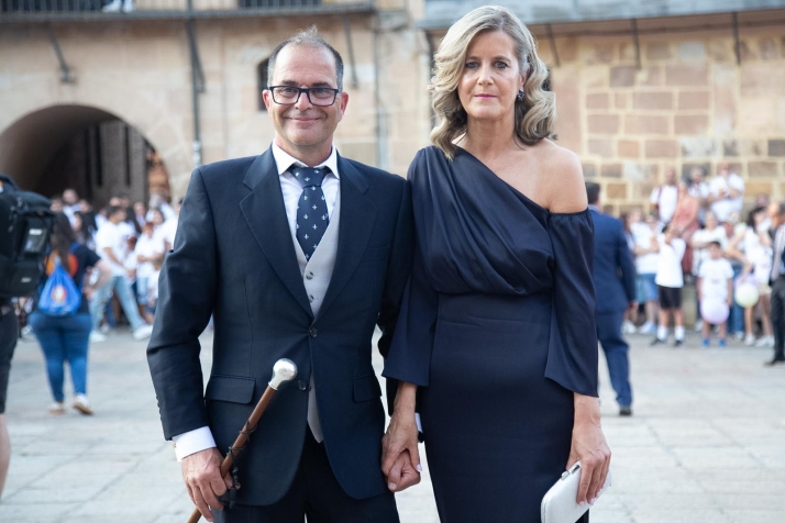 Estos han sido los looks escogidos por los jurados el mi&eacute;rcoles de 'El Preg&oacute;n' 2025 | Imagen 11