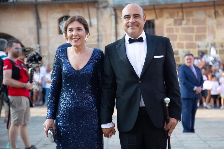 Estos han sido los looks escogidos por los jurados el mi&eacute;rcoles de 'El Preg&oacute;n' 2025 | Imagen 7