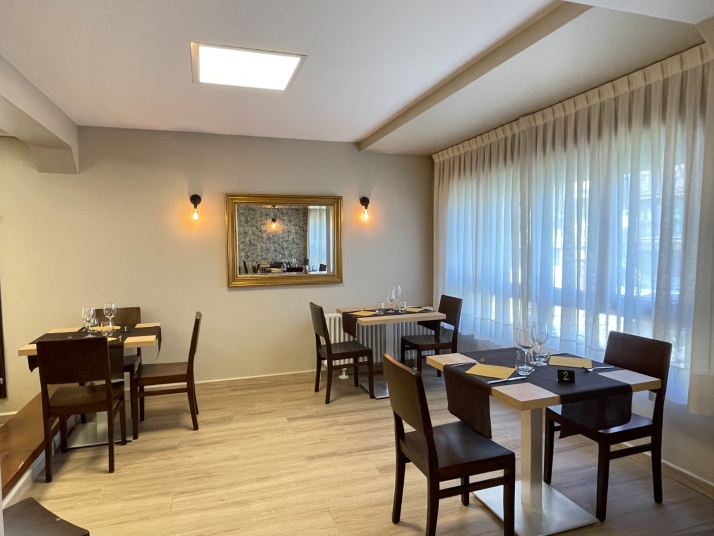 &ldquo;Es un orgullo para el pueblo&rdquo;: El Asador Torreblanca de Duruelo recibe el distintivo Solete de la Gu&iacute;a Repsol | Imagen 1