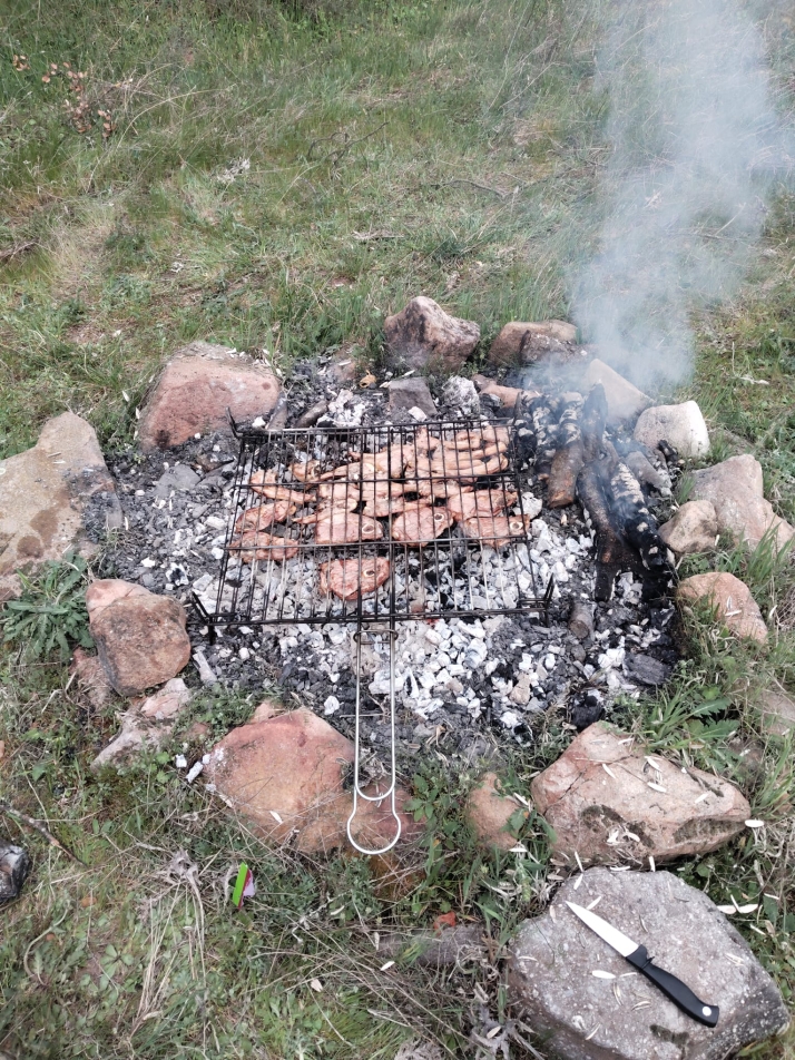 Tradici&oacute;n y hermandad en Campiserrado: &Oacute;lvega celebra San Marcos entre cuadrillas y hogueras | Imagen 1